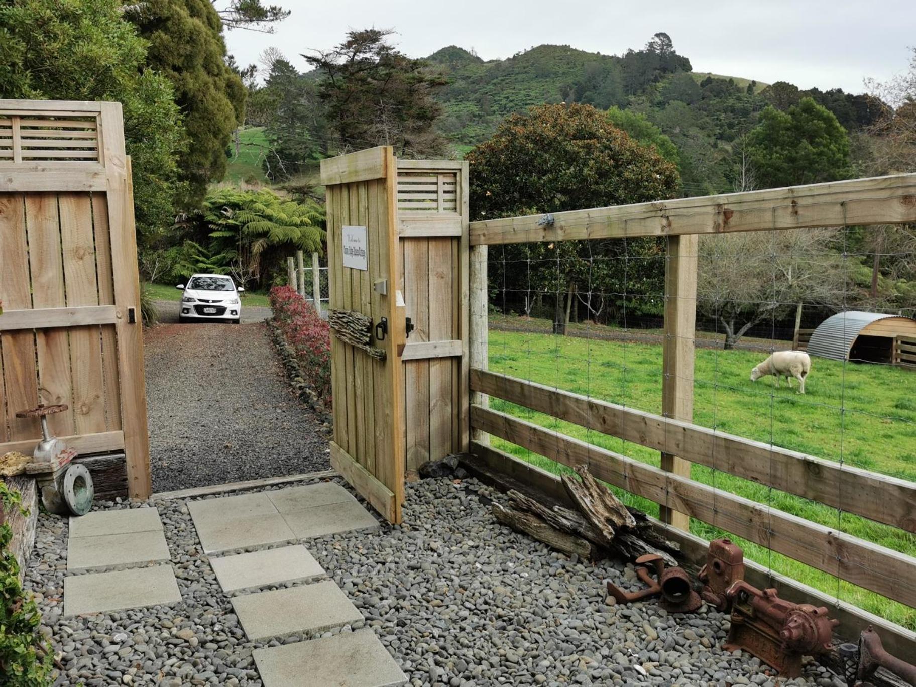 Crown Ridge Miners Cottage Karangahake Екстериор снимка